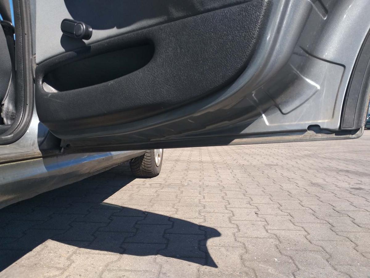 Peugeot 406 original T&uuml;r hinten rechts EZDC Gris Hades Limousine Rohbau Bj.2002